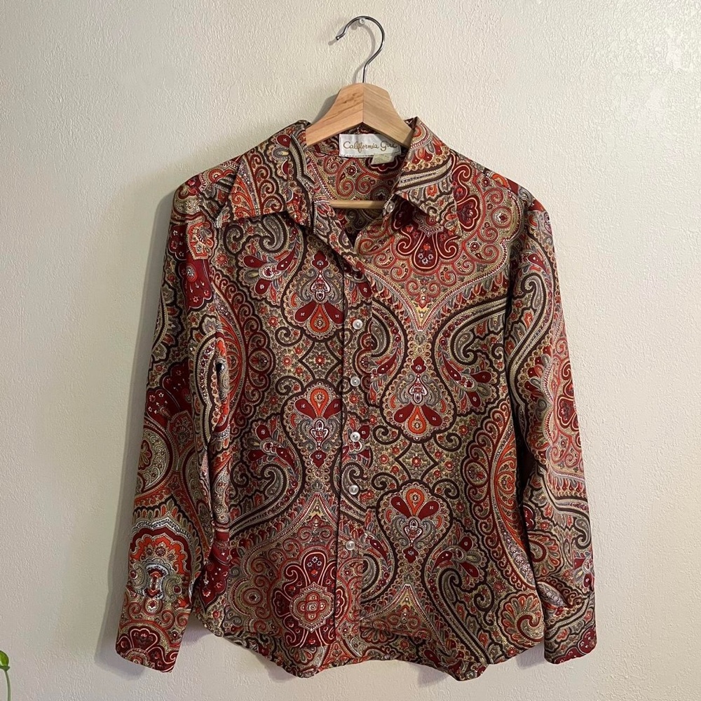 Vintage Paisley Button Down - Picture 3 of 8